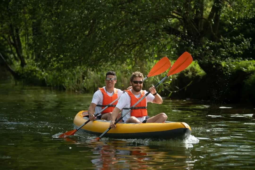 Kajakarstwo rodzaje: Jak wybrać idealny typ kajaka dla siebie?