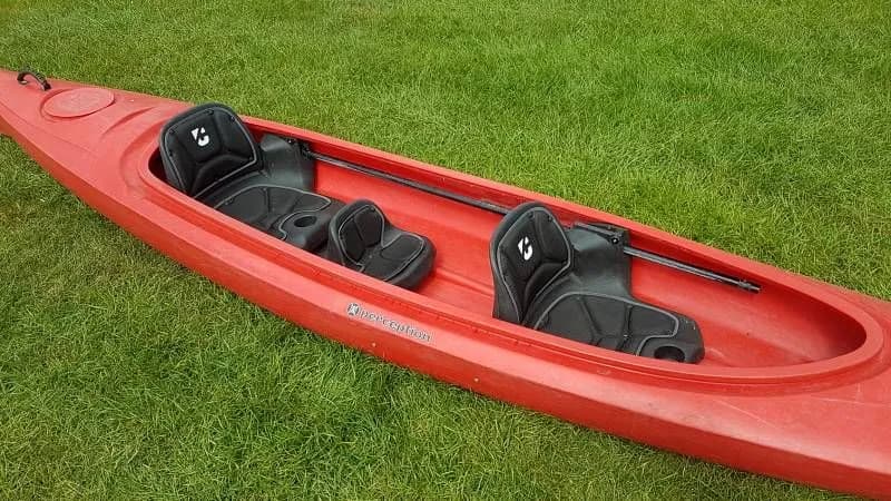 Ile waży kajak dwuosobowy? Poznaj wagi różnych modeli i materiałów
