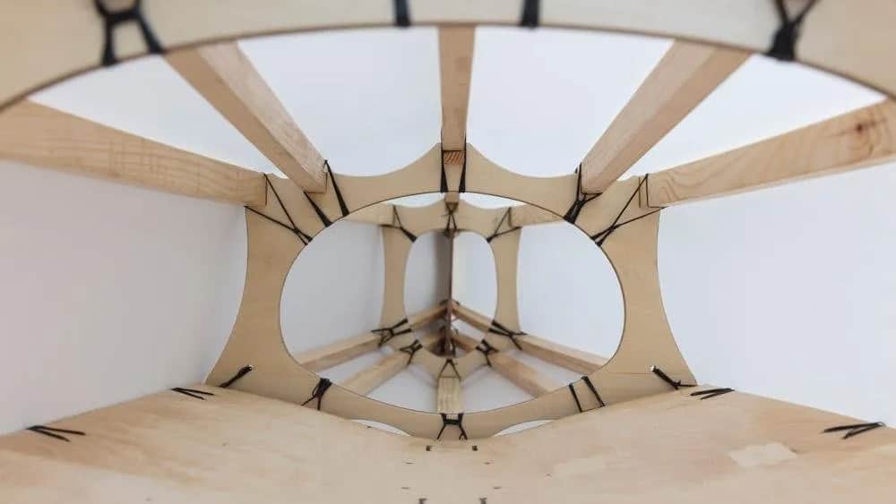 Jak zrobić kajak z włókna szklanego - proste kroki i porady na start