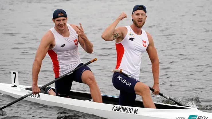 Kajakarstwo sportowe: odkryj sekrety rywalizacji i sukcesów w Polsce